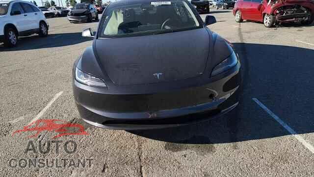 TESLA MODEL 3 2024 - 5YJ3E1EA4RF724343
