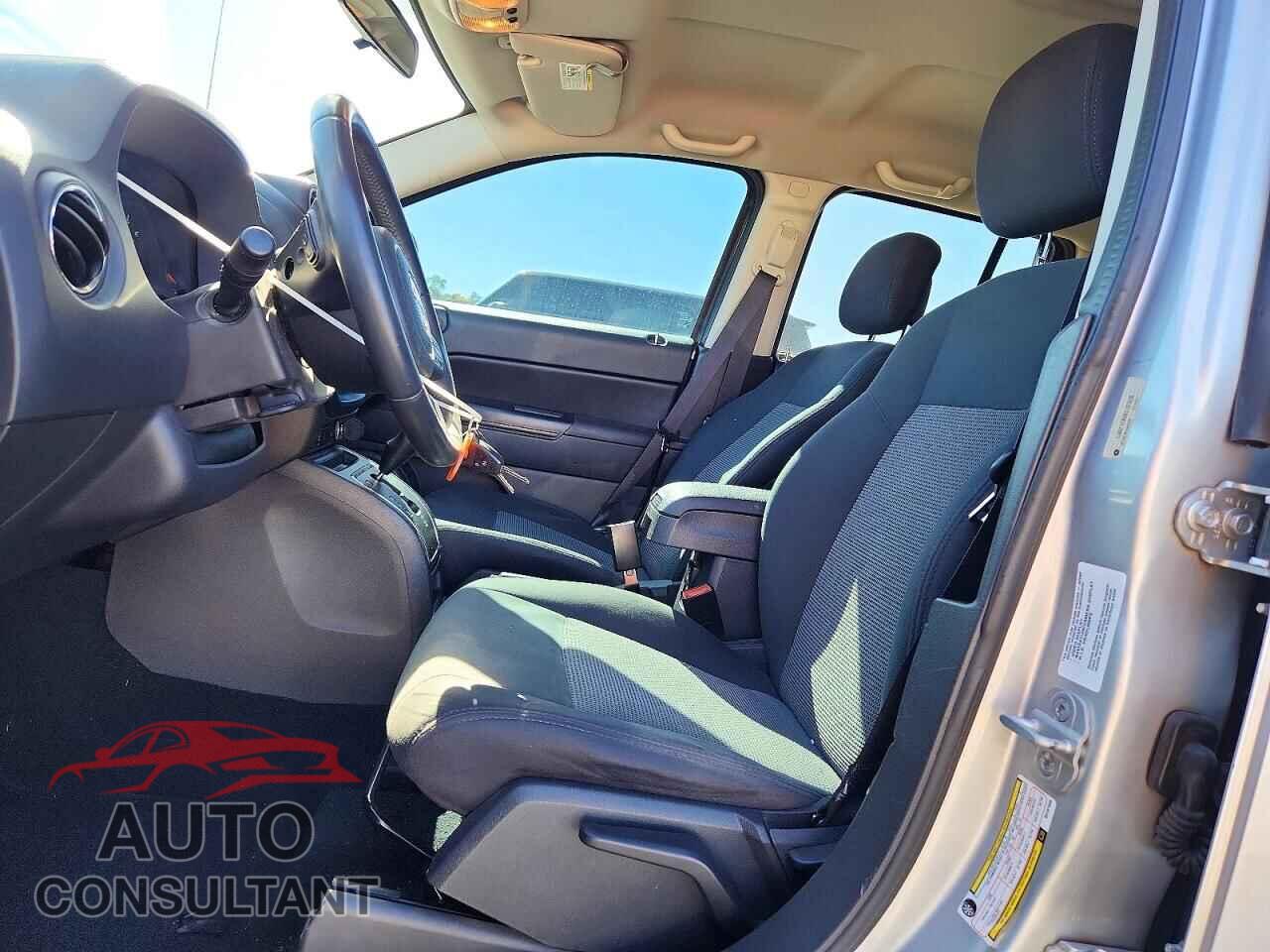 JEEP COMPASS 2011 - 1J4NF1FB8BD181938