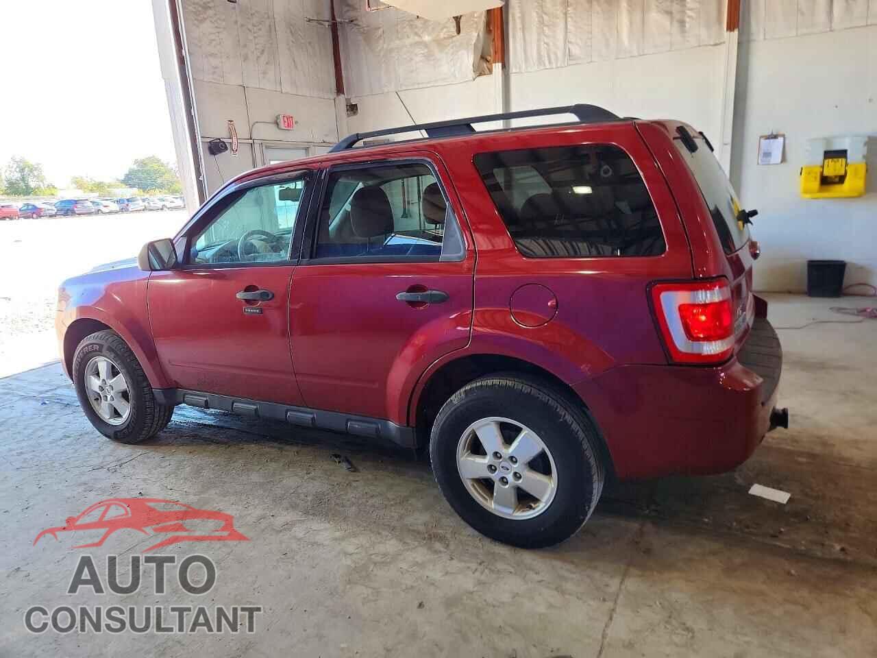 FORD ESCAPE 2009 - 1FMCU03739KA25028