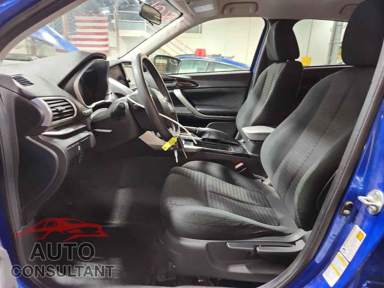 MITSUBISHI ECLIPSE 2018 - JA4AT3AA7JZ048736