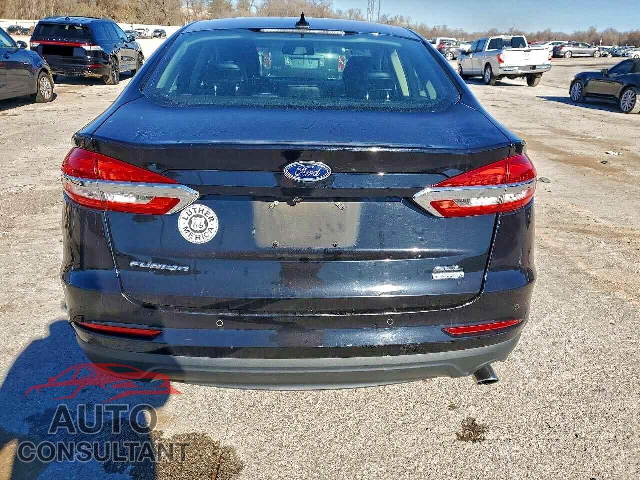 FORD FUSION 2019 - 3FA6P0CD0KR259357