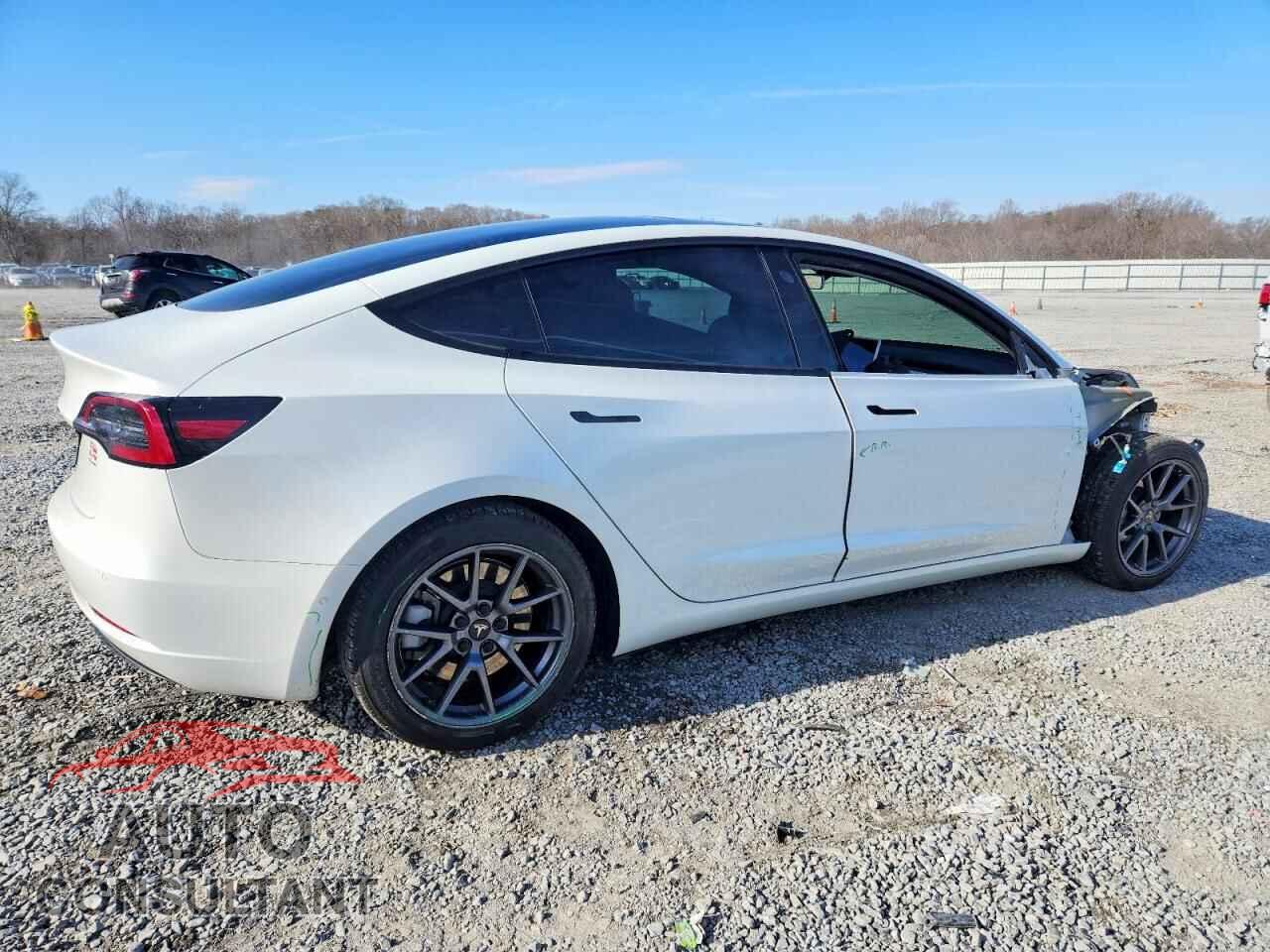 TESLA MODEL 3 2021 - 5YJ3E1EA7MF046132