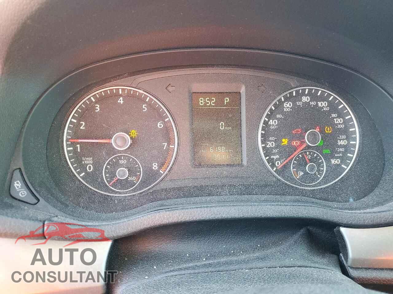 VOLKSWAGEN PASSAT 2015 - 1VWAT7A33FC094800