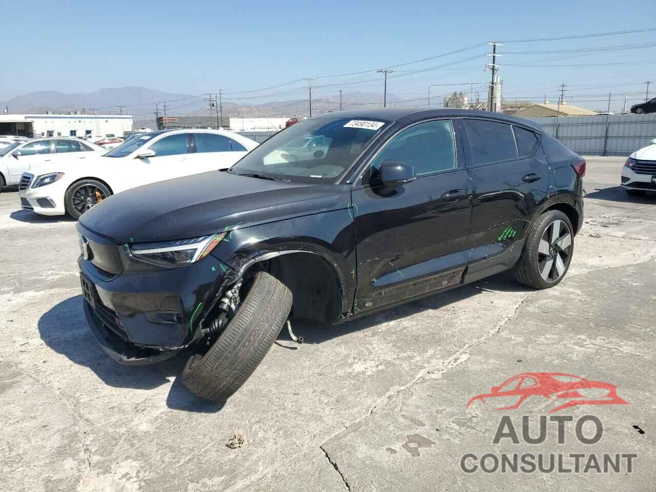 VOLVO C40 RECHAR 2023 - YV4ED3GM6P2044486