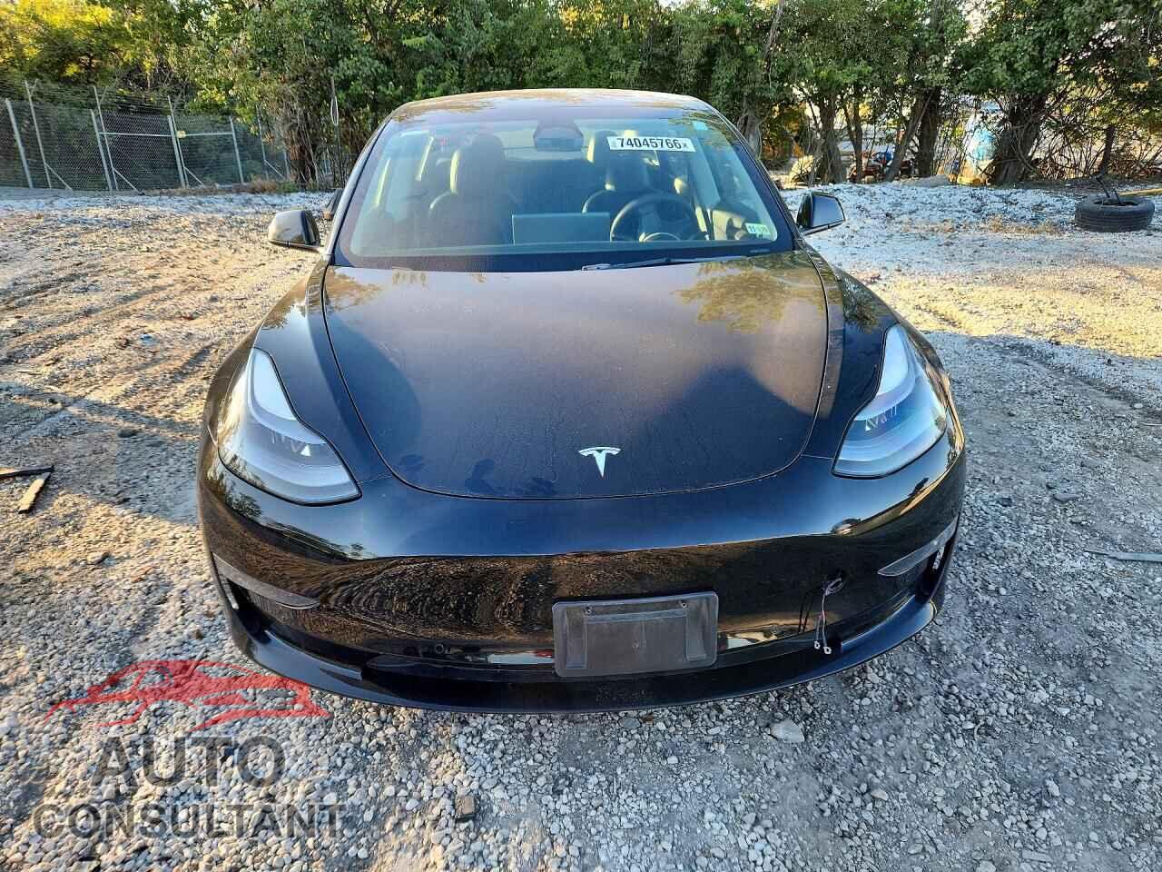 TESLA MODEL 3 2021 - 5YJ3E1EB3MF150335
