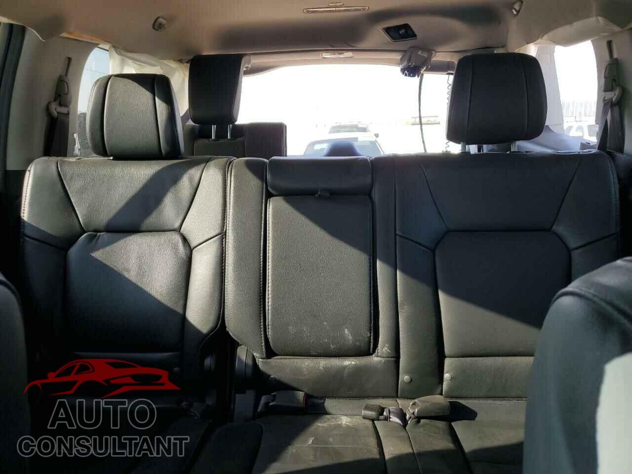 HONDA PILOT 2015 - 5FNYF4H97FB042008