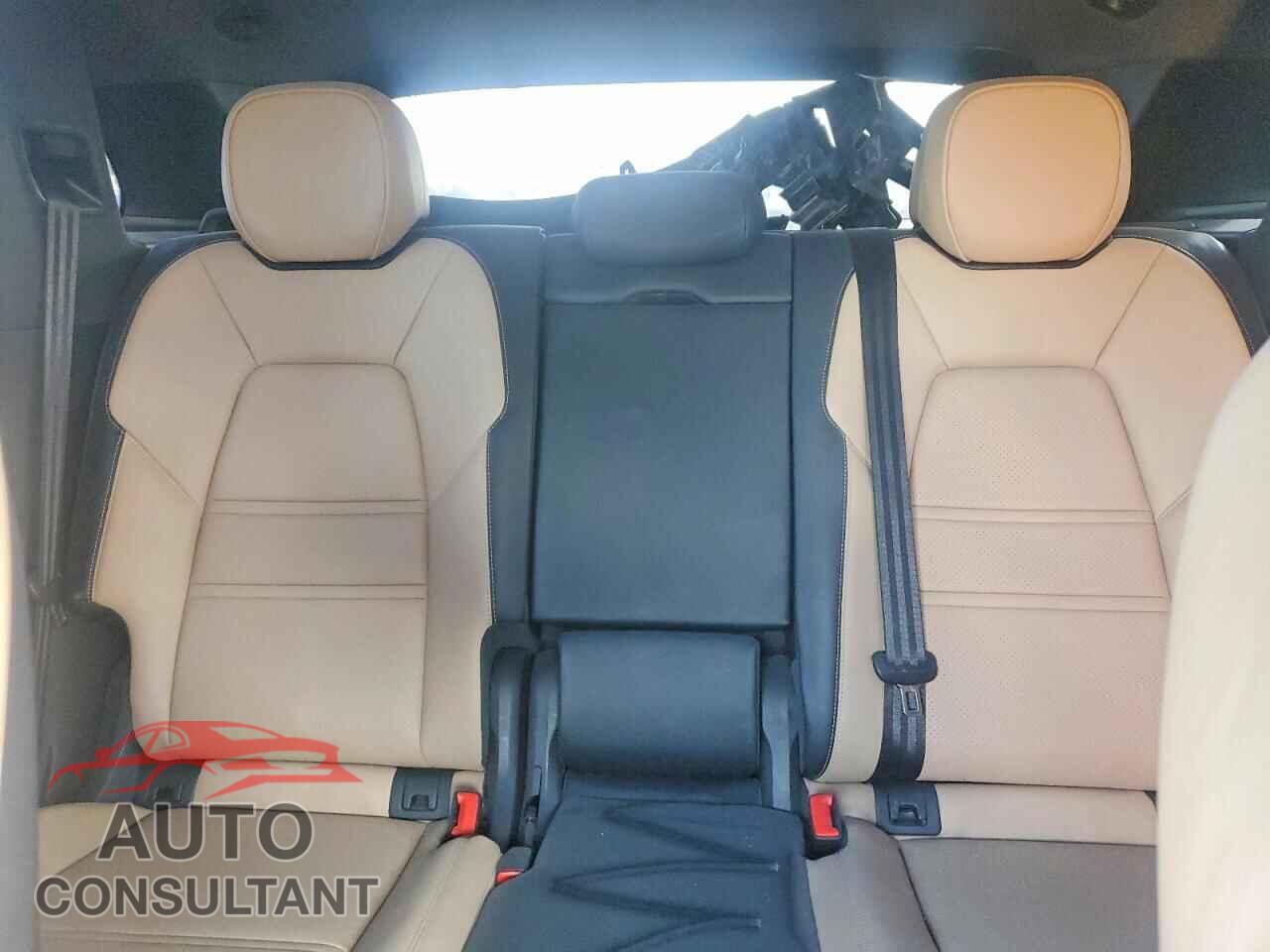 PORSCHE CAYENNE 2024 - WP1AA2AY5RDA04647