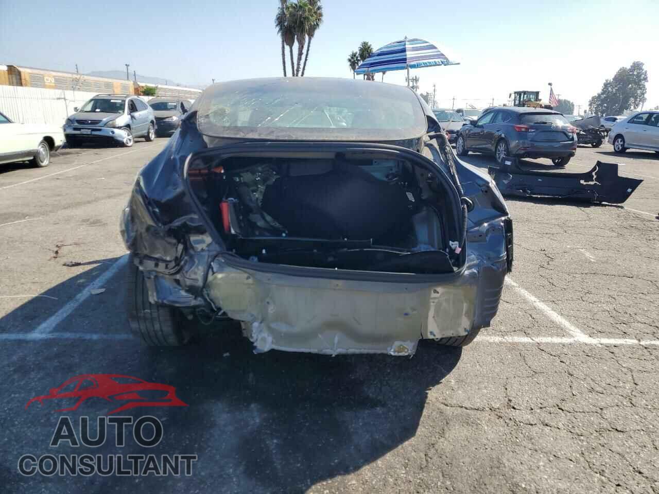 TESLA MODEL 3 2024 - 5YJ3E1EA6RF724358
