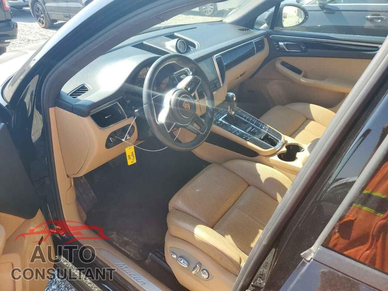 PORSCHE MACAN 2017 - WP1AA2A51HLB01953