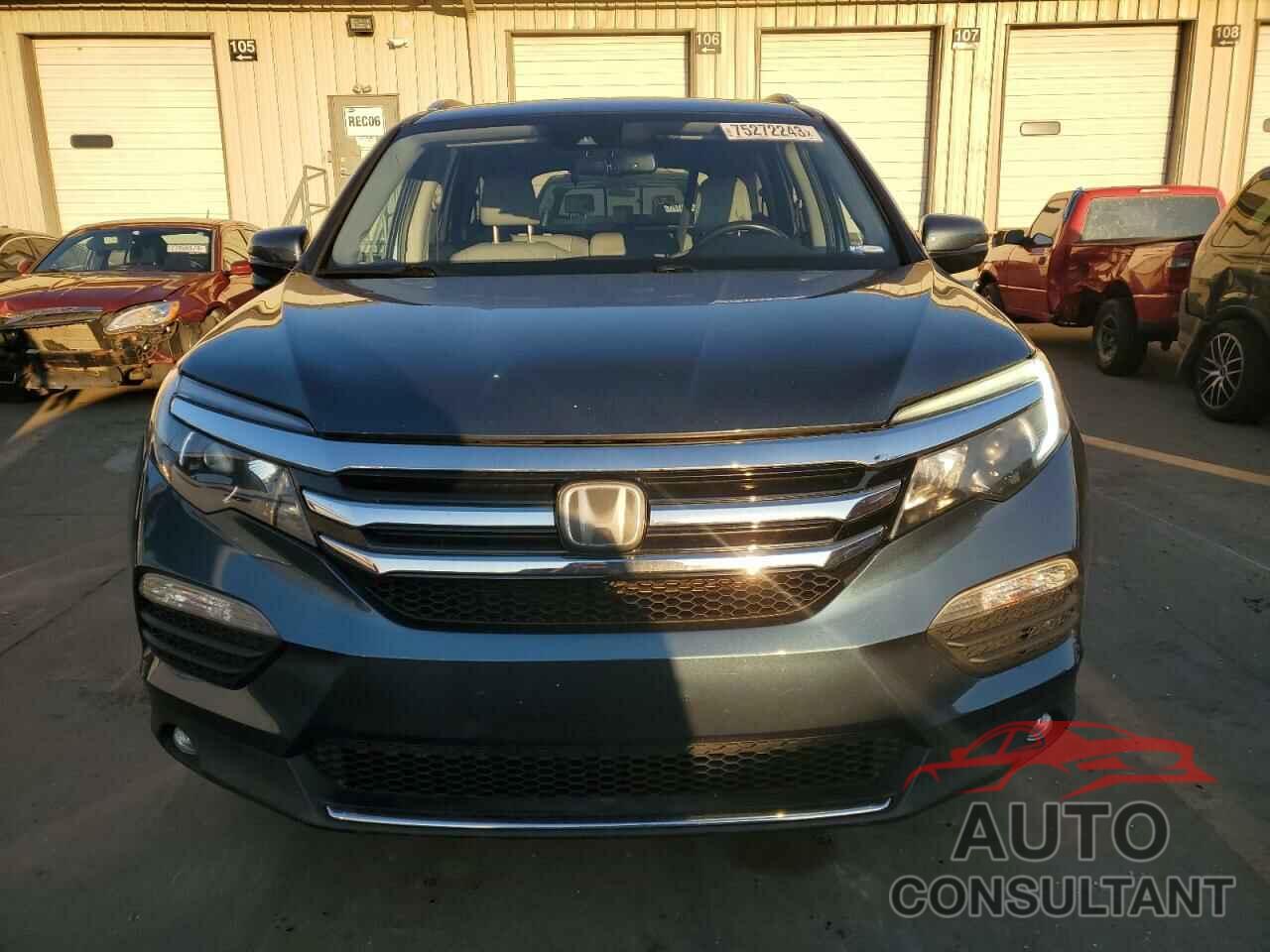 HONDA PILOT 2017 - 5FNYF6H90HB020608