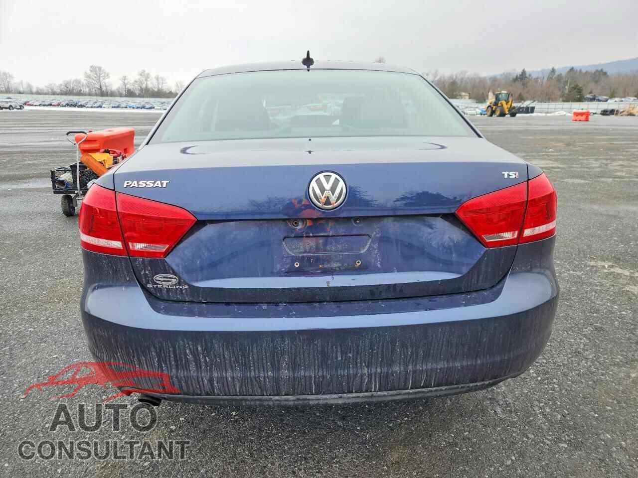 VOLKSWAGEN PASSAT 2015 - 1VWAT7A32FC029436
