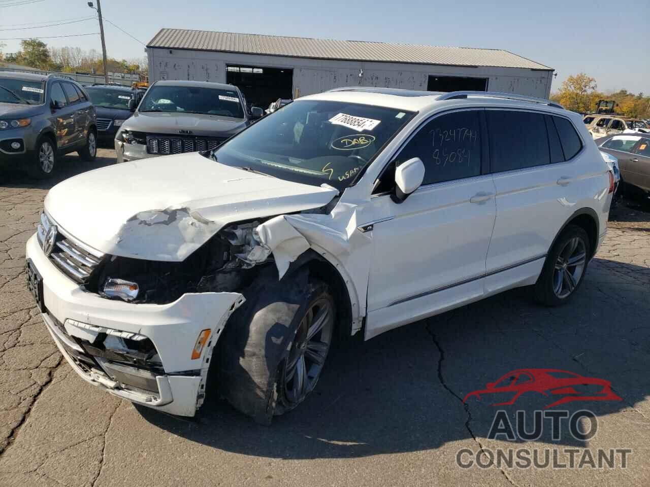 VOLKSWAGEN TIGUAN 2018 - 3VV3B7AX0JM217026