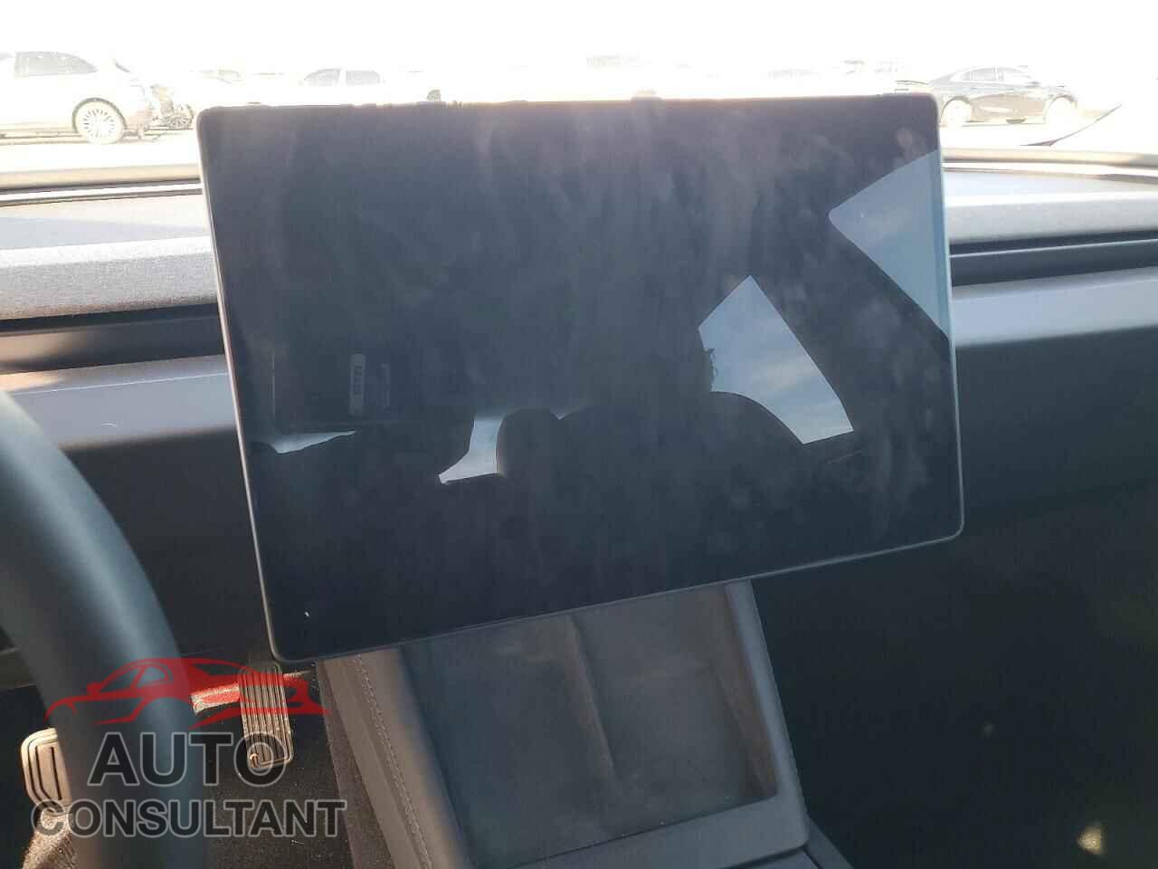 TESLA MODEL 3 2024 - 5YJ3E1EAXRF865031