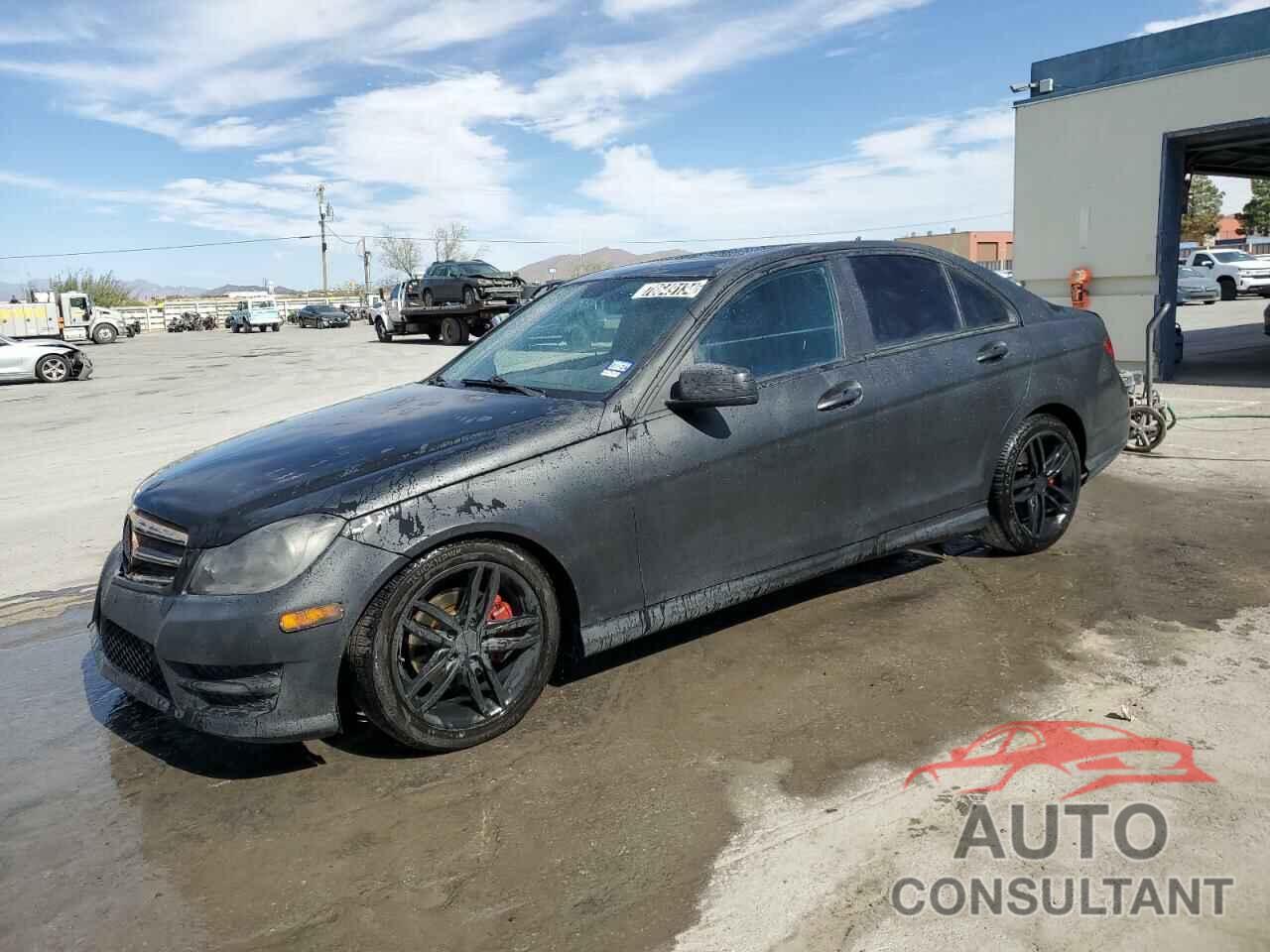 MERCEDES-BENZ C-CLASS 2013 - WDDGF4HB6DR264406