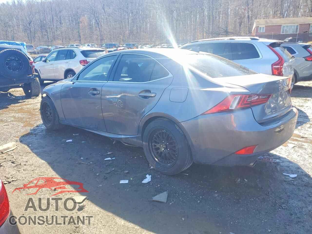 LEXUS IS 2016 - JTHBA1D20G5015892