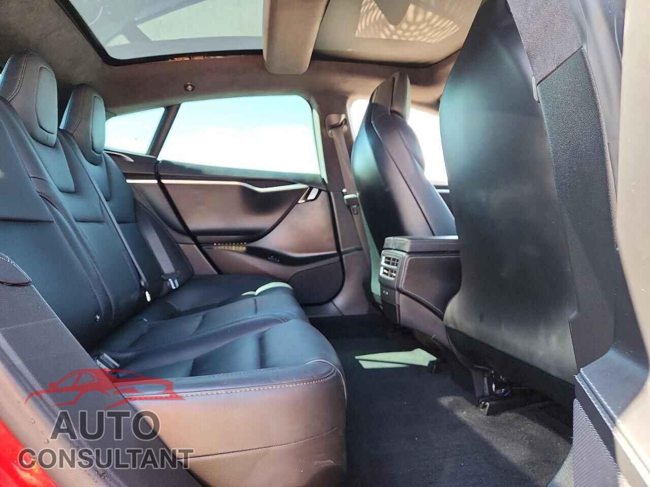 TESLA MODEL S 2017 - 5YJSA1E21HF226177