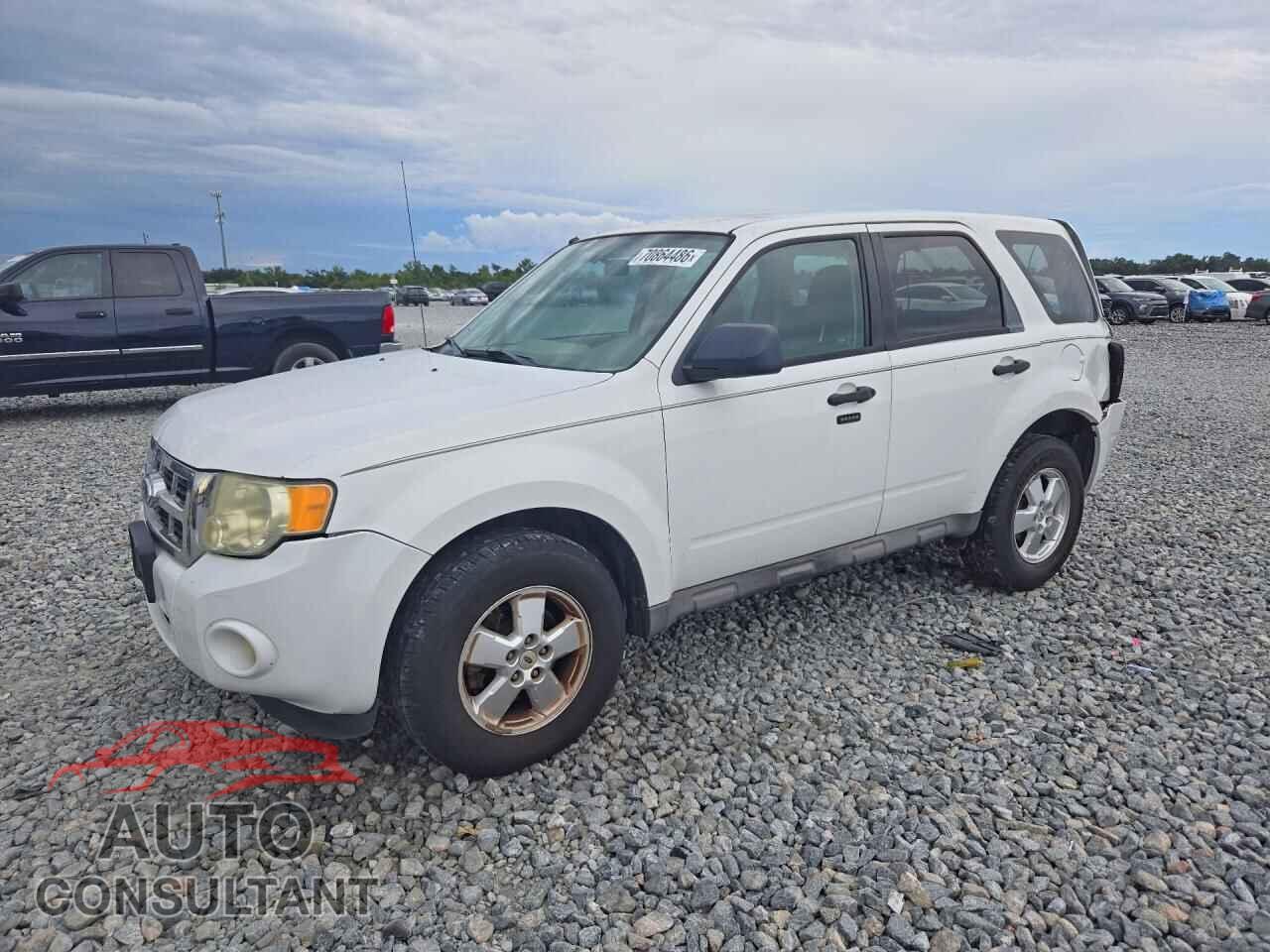 FORD ESCAPE 2011 - 1FMCU0C75BKC42991