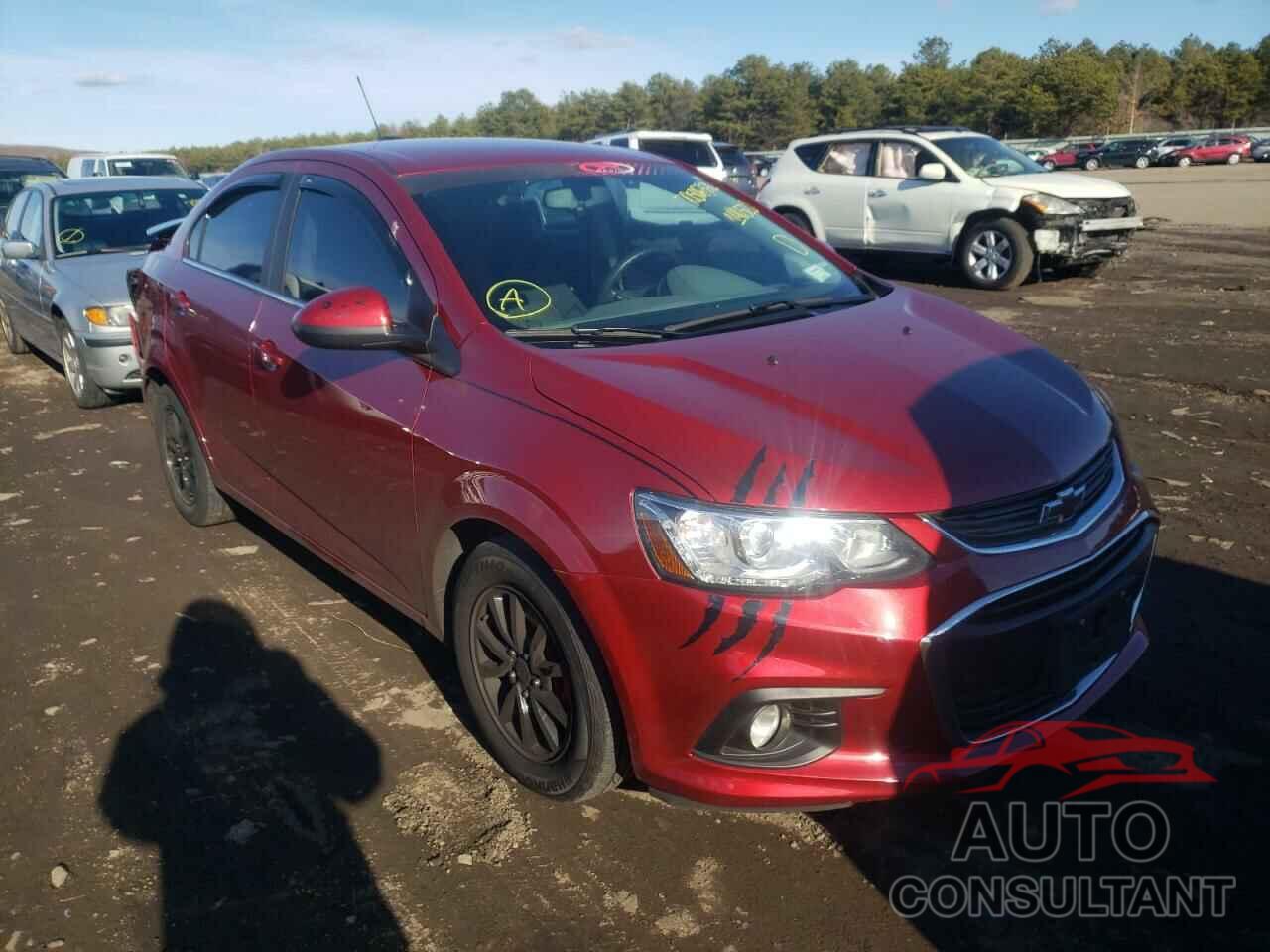 CHEVROLET SONIC 2018 - 1G1JD5SH6J4140520