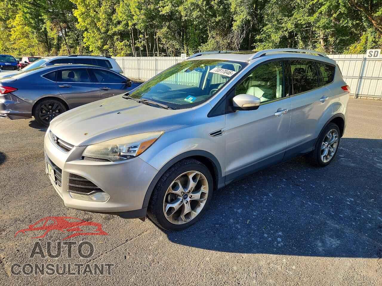 FORD ESCAPE 2013 - 1FMCU9J97DUD63361