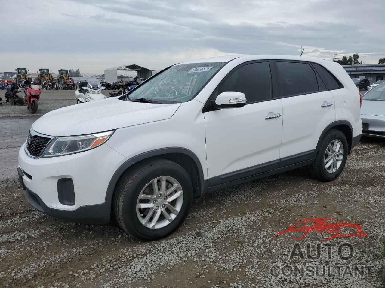 KIA SORENTO 2015 - 5XYKT3A68FG631361