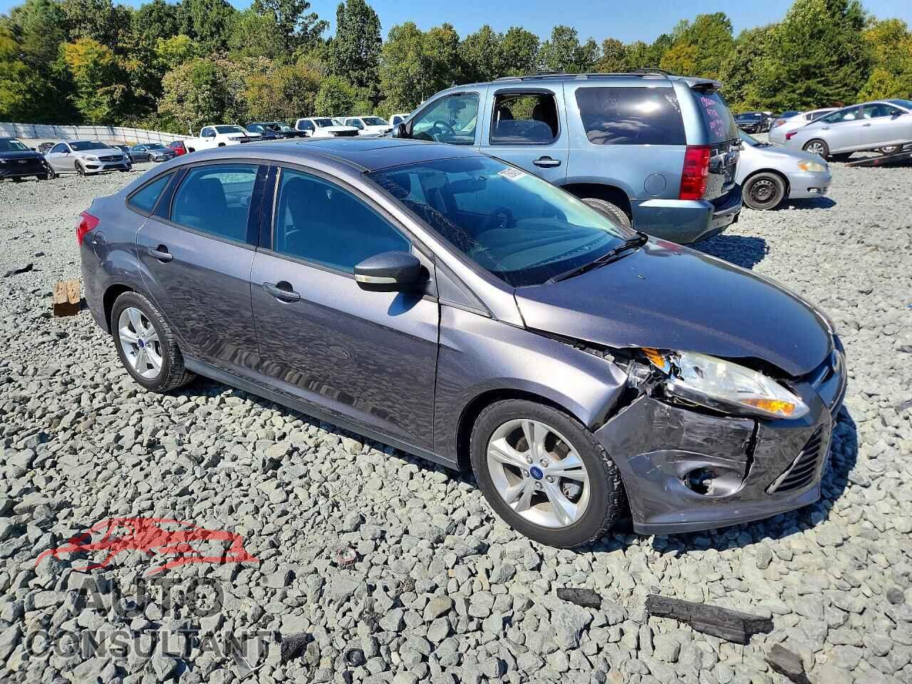 FORD FOCUS 2014 - 1FADP3F2XEL268377