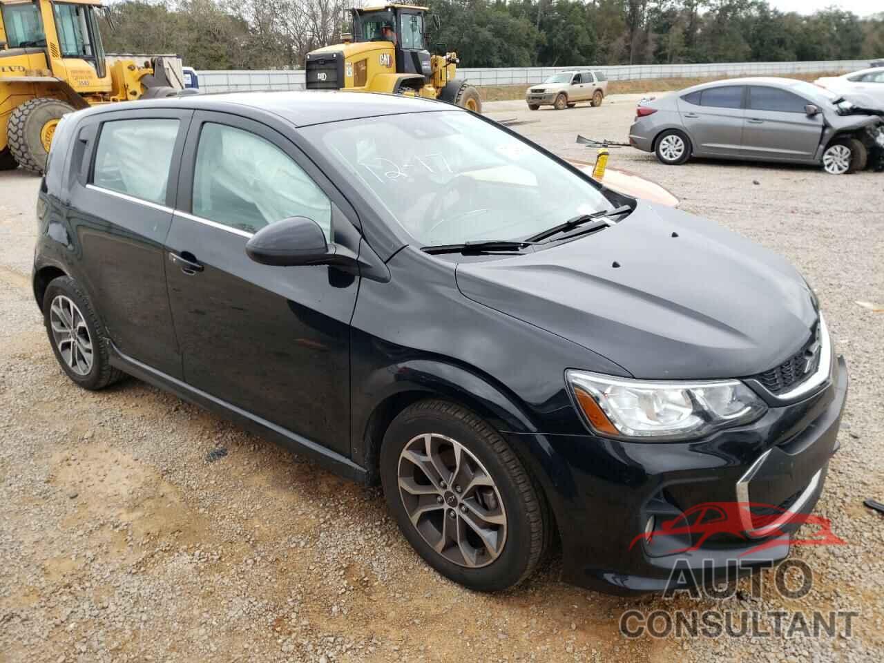 CHEVROLET SONIC 2018 - 1G1JD6SH1J4108497