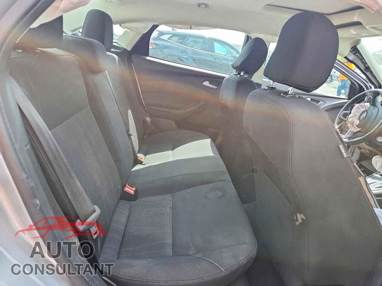 FORD FOCUS 2017 - 1FADP3H29HL346603