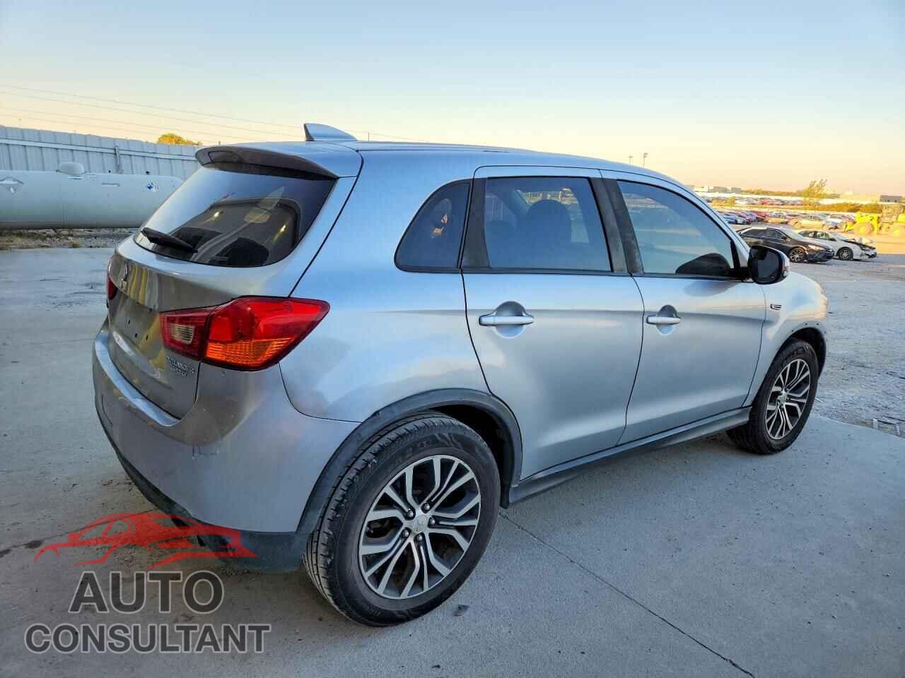 MITSUBISHI OUTLANDER 2017 - JA4AR3AU8HZ001489