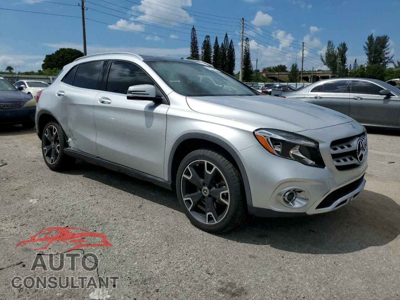 MERCEDES-BENZ GLA-CLASS 2020 - W1NTG4EBXLU040876