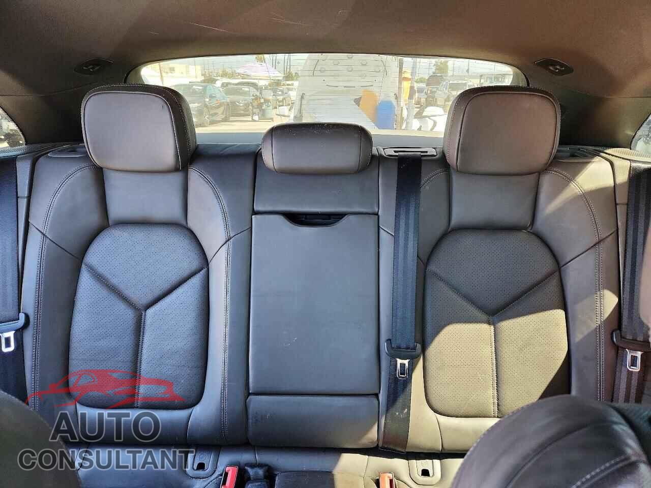 PORSCHE MACAN 2015 - WP1AB2A54FLB60571