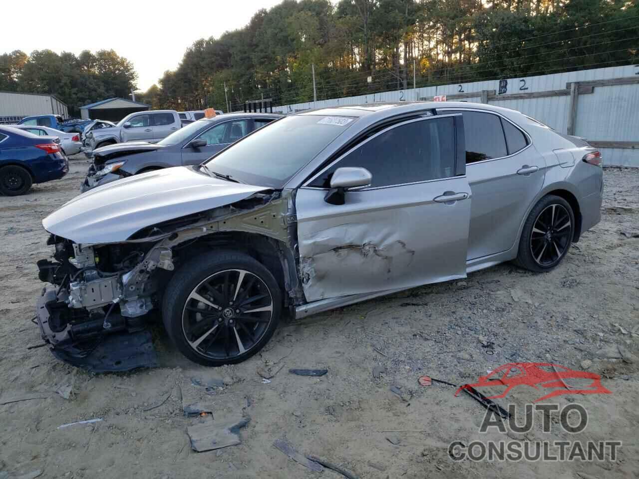 TOYOTA CAMRY 2018 - 4T1BZ1HK0JU020118
