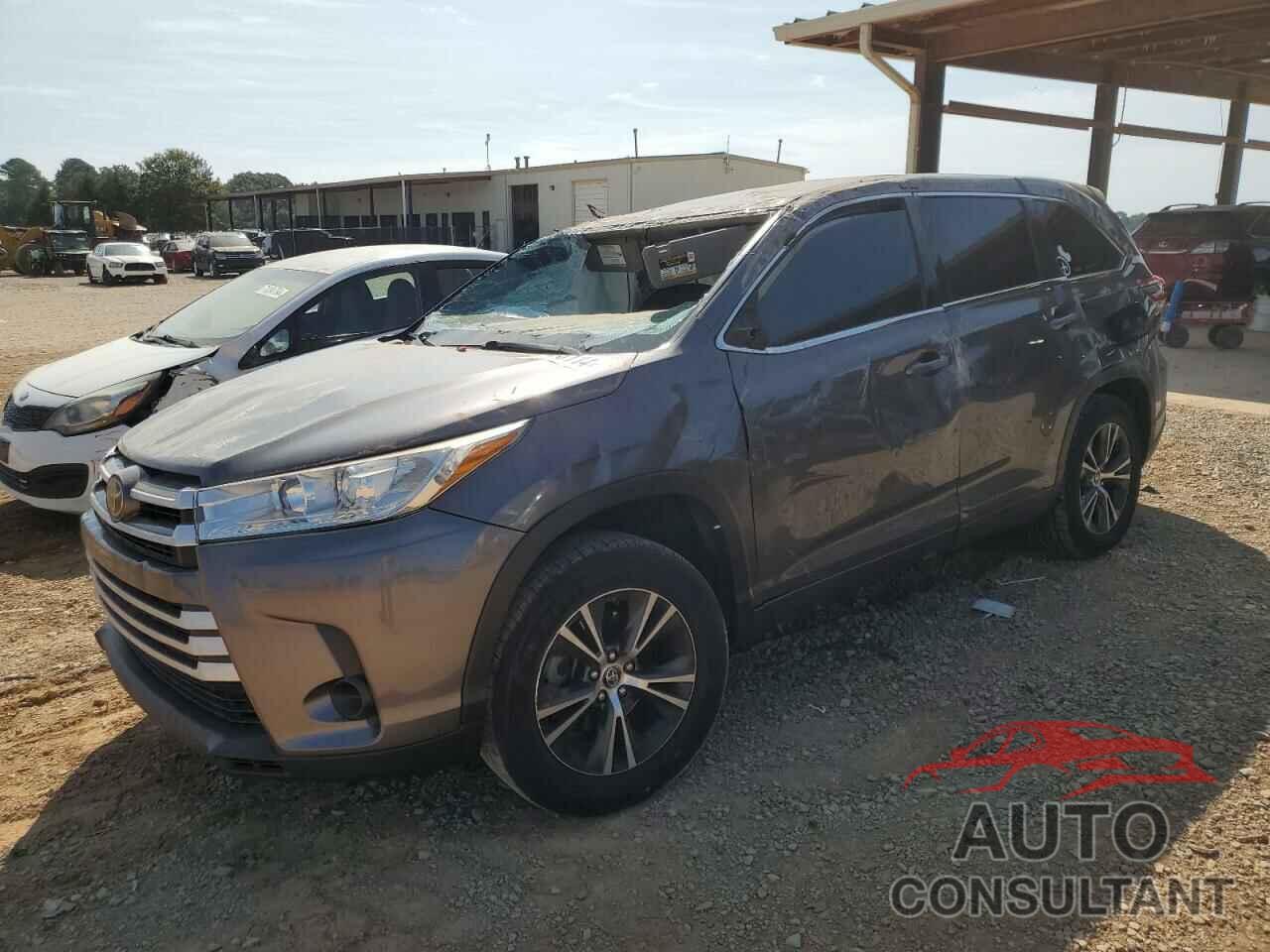 TOYOTA HIGHLANDER 2018 - 5TDZARFH0JS039093