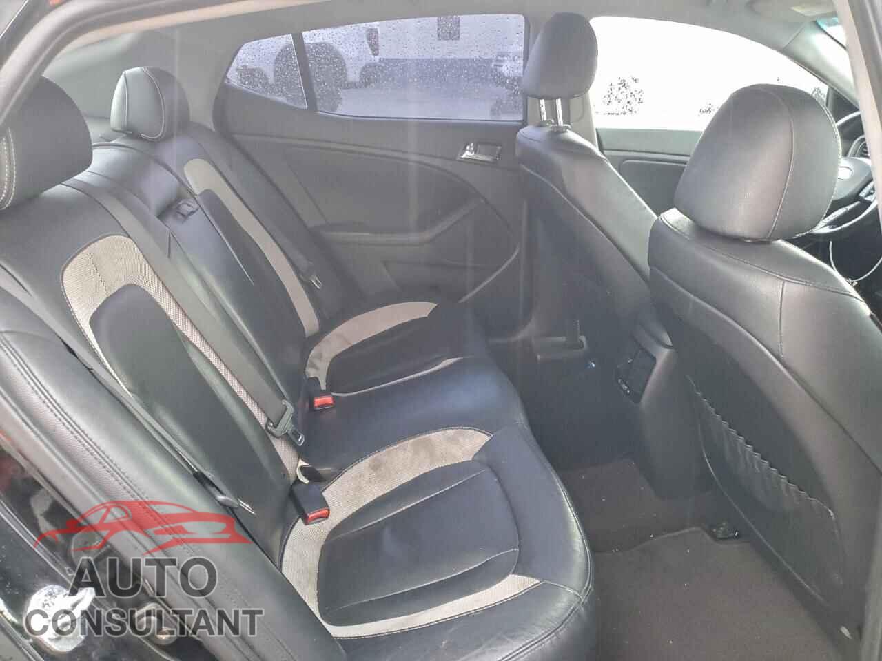 KIA OPTIMA 2011 - KNAGR4A63B5094697