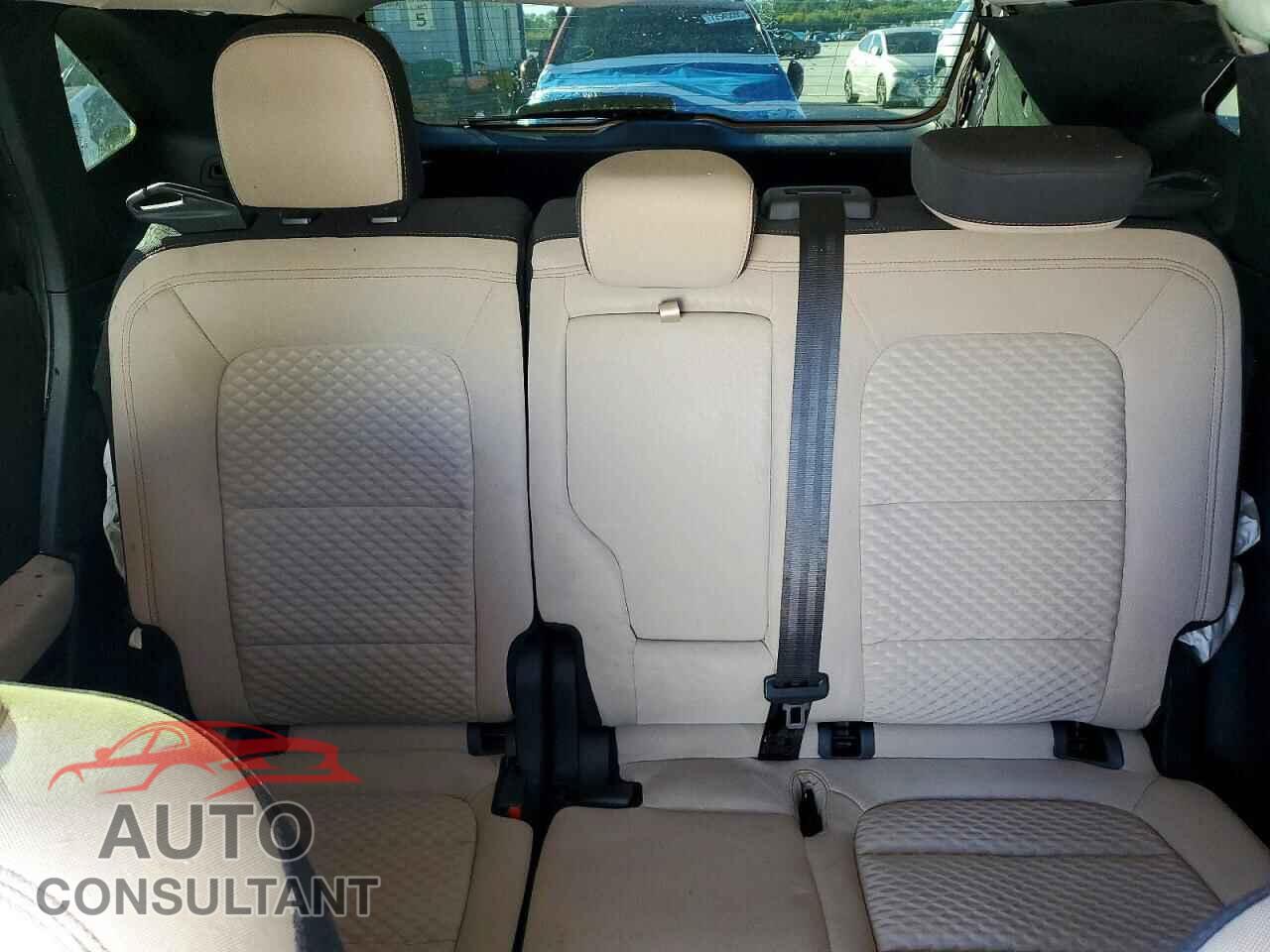FORD ESCAPE 2020 - 1FMCU0G60LUA81859
