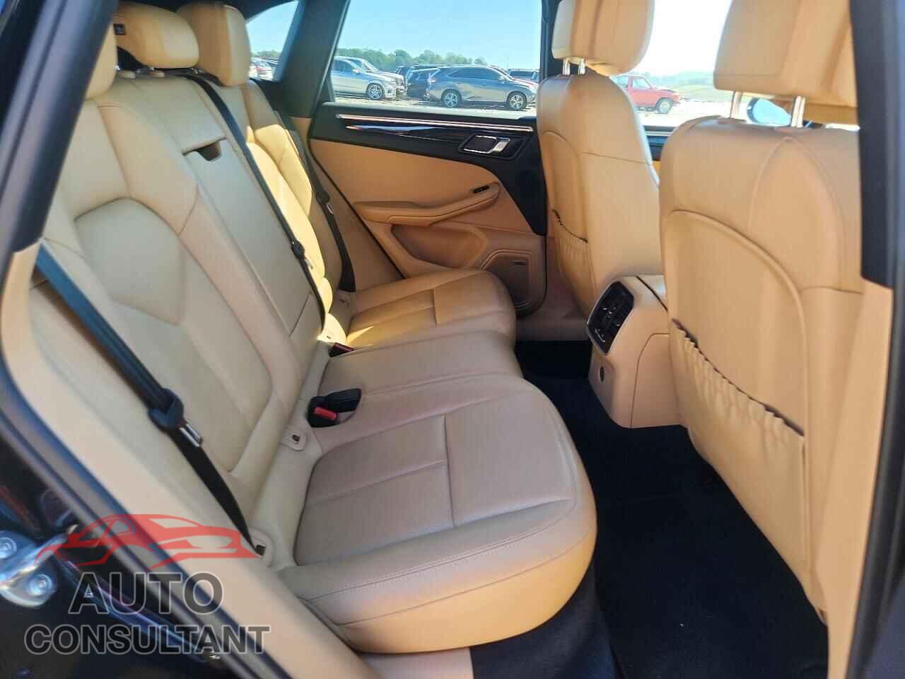 PORSCHE MACAN 2018 - WP1AA2A51JLB00534