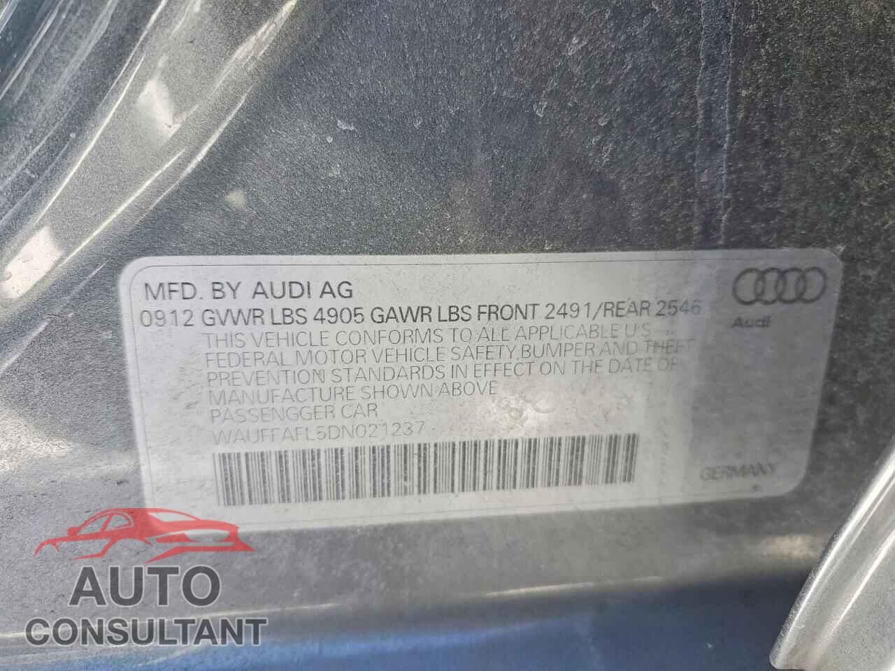 AUDI A4 2013 - WAUFFAFL5DN021237