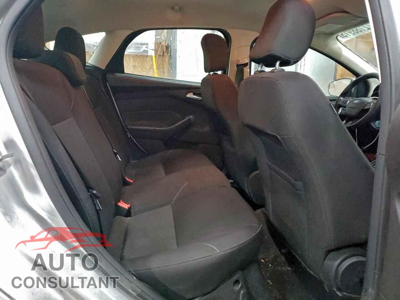 FORD FOCUS 2017 - 1FADP3K22HL267198