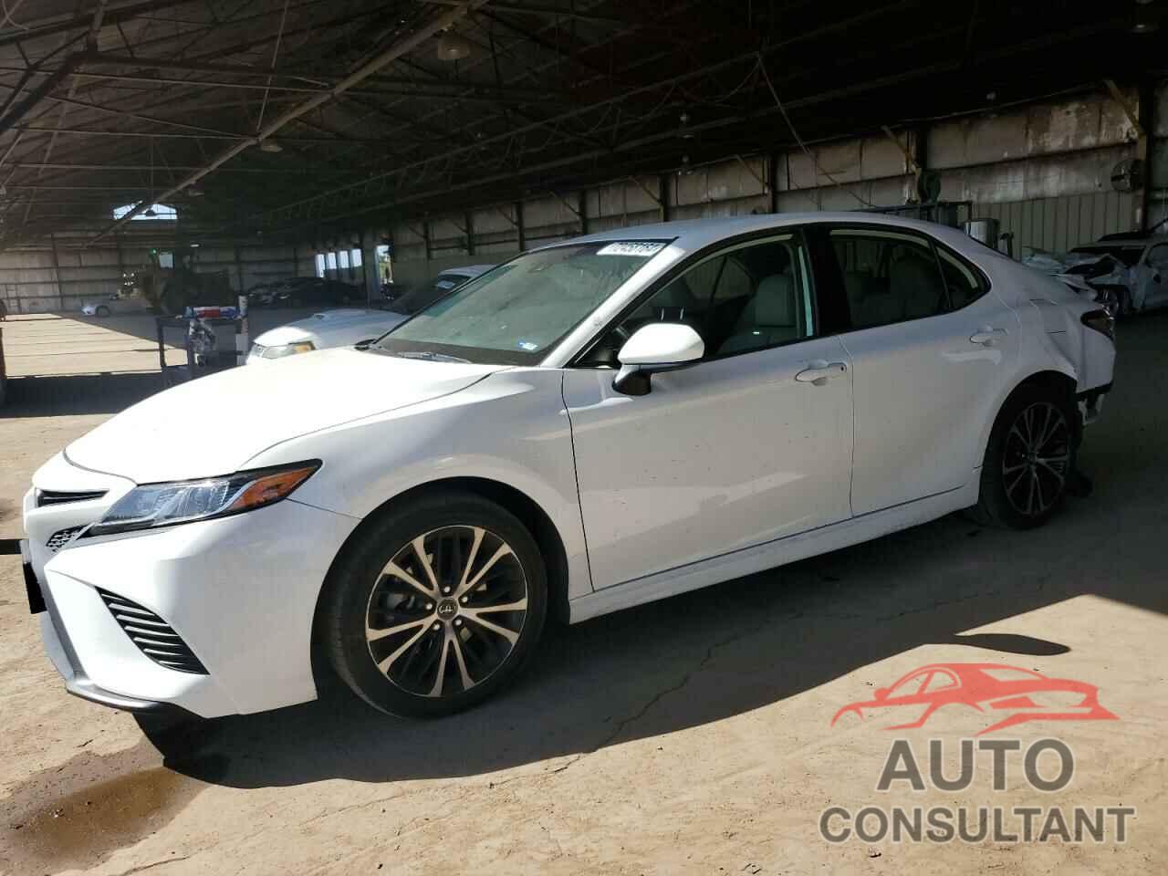 TOYOTA CAMRY 2018 - JTNB11HK3J3038223