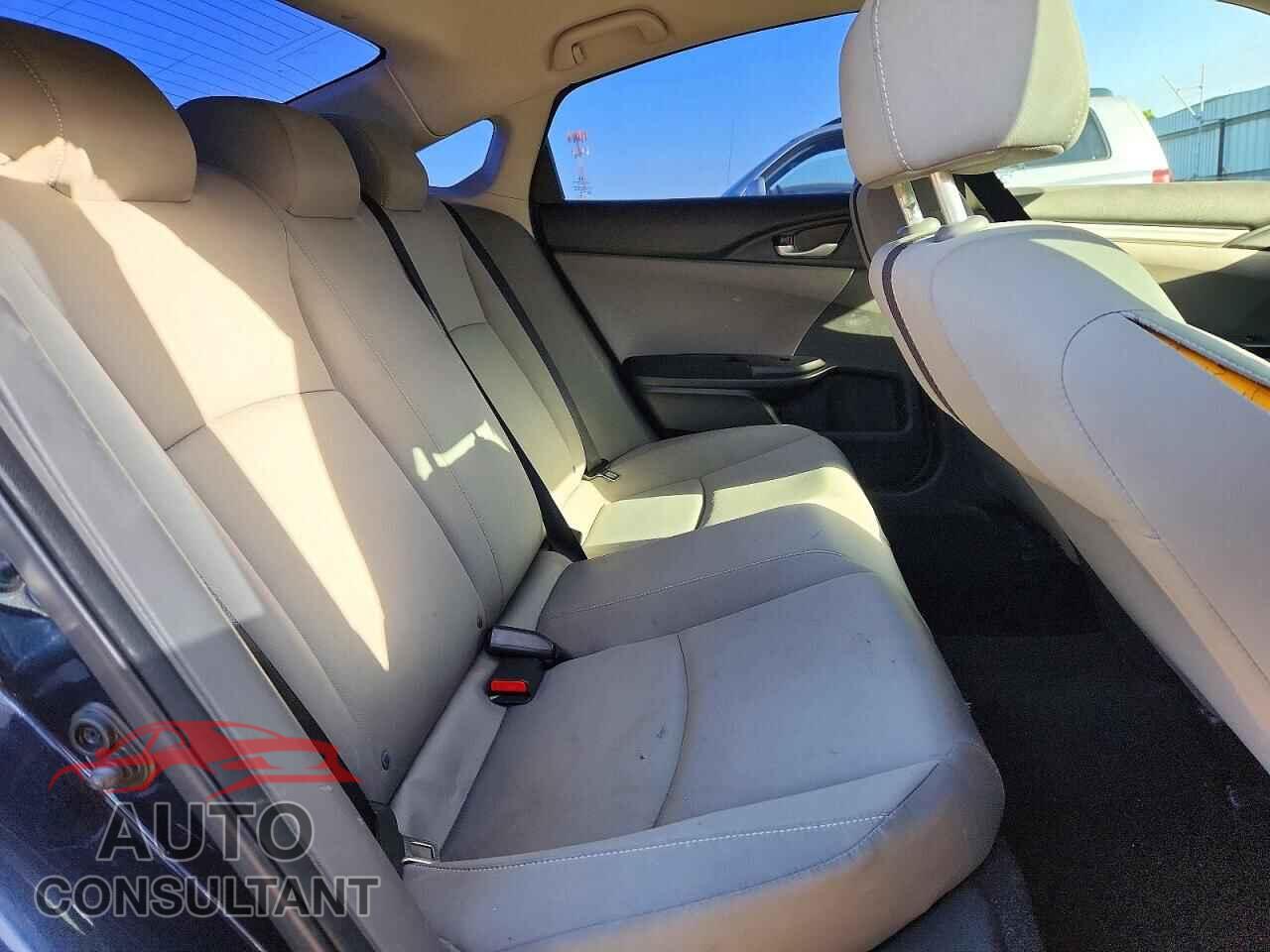 HONDA CIVIC 2017 - 19XFC2F69HE205991