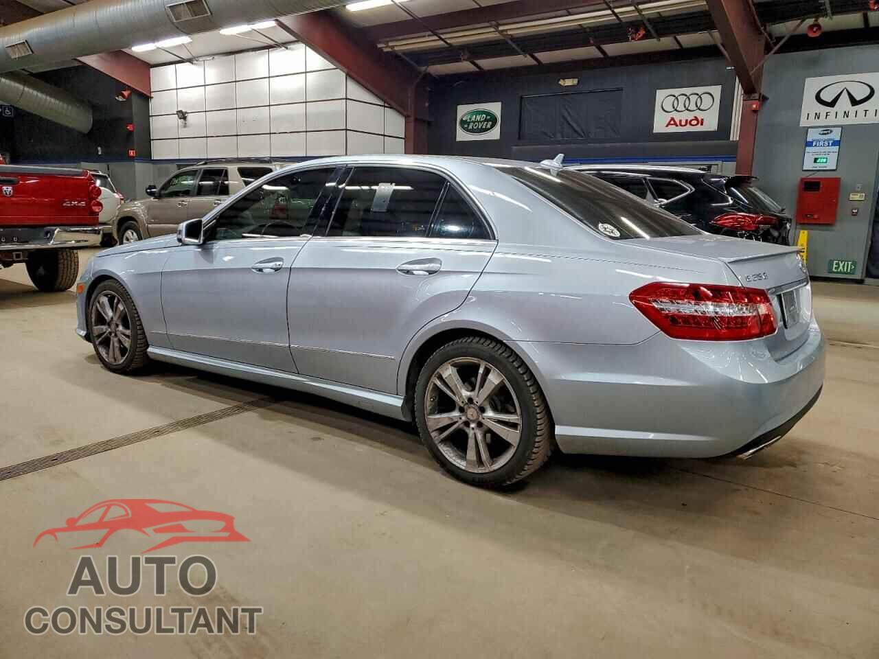 MERCEDES-BENZ E-CLASS 2013 - WDDHF8JB0DA723272