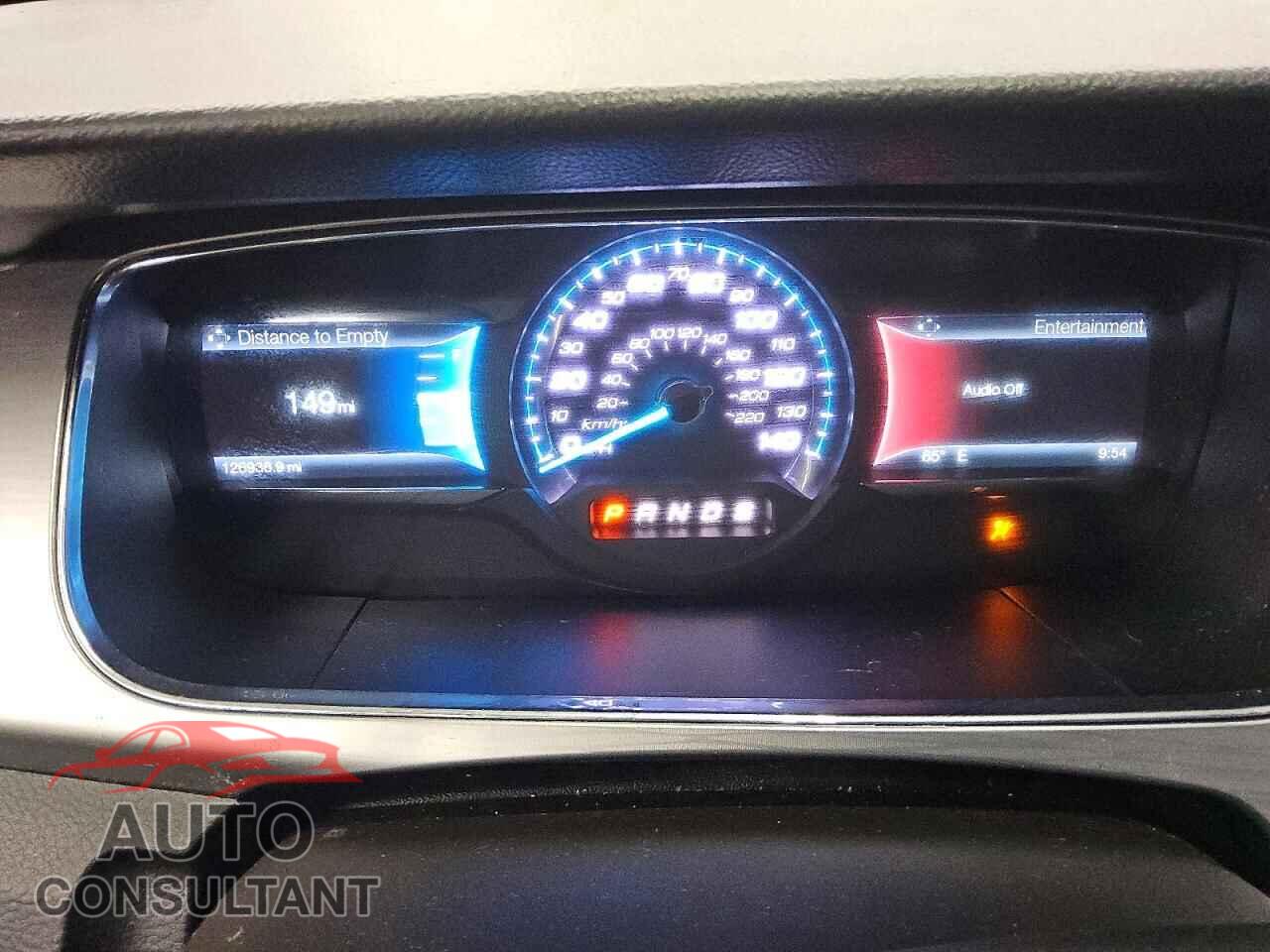 FORD TAURUS 2018 - 1FAHP2E87JG103858