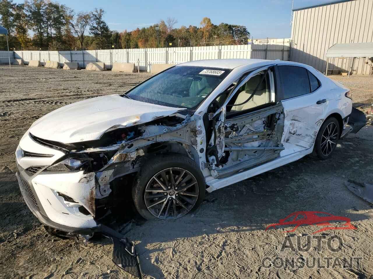 TOYOTA CAMRY 2022 - 4T1G31AK3NU584398