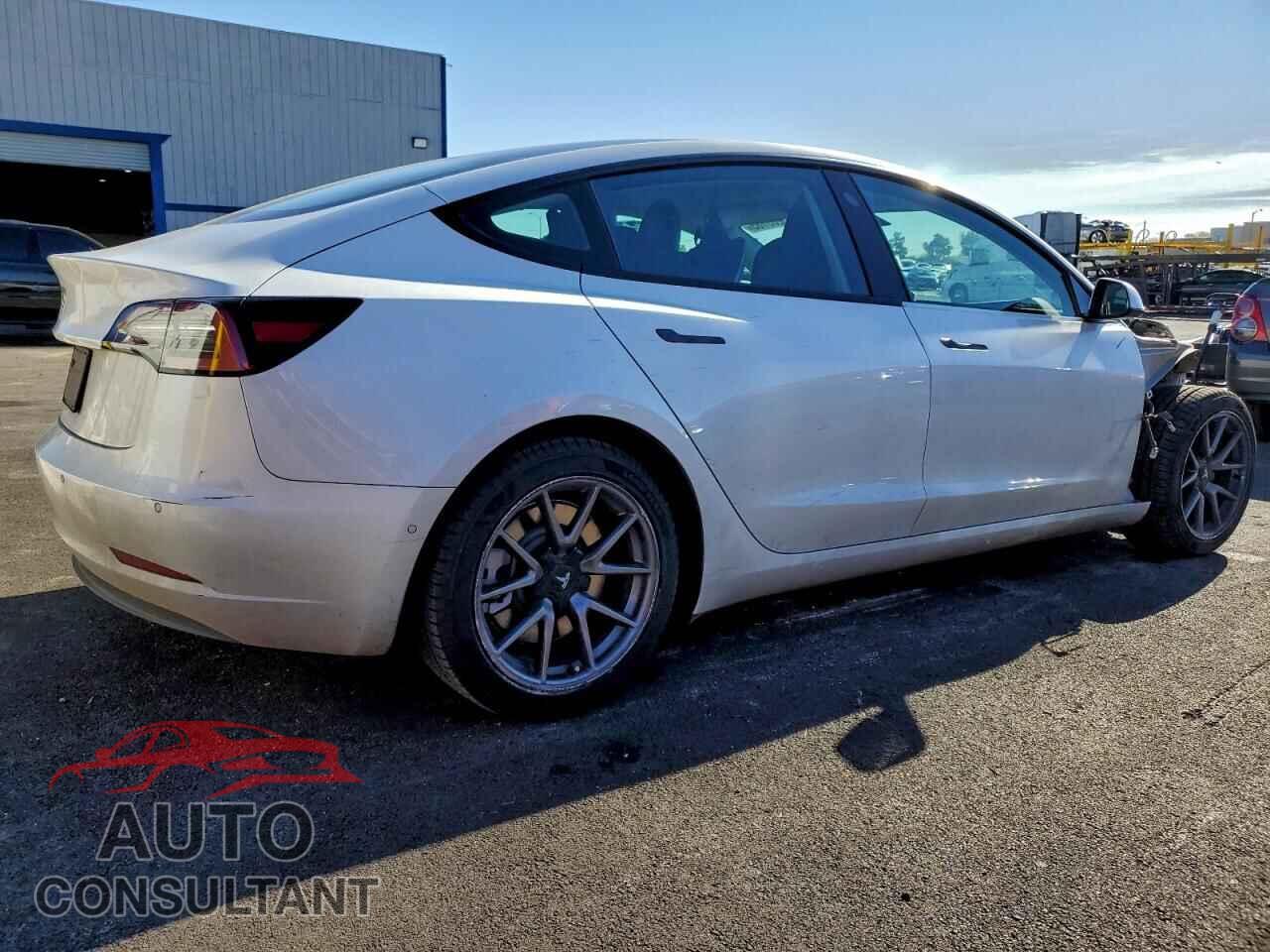 TESLA MODEL 3 2022 - 5YJ3E1EA4NF115229