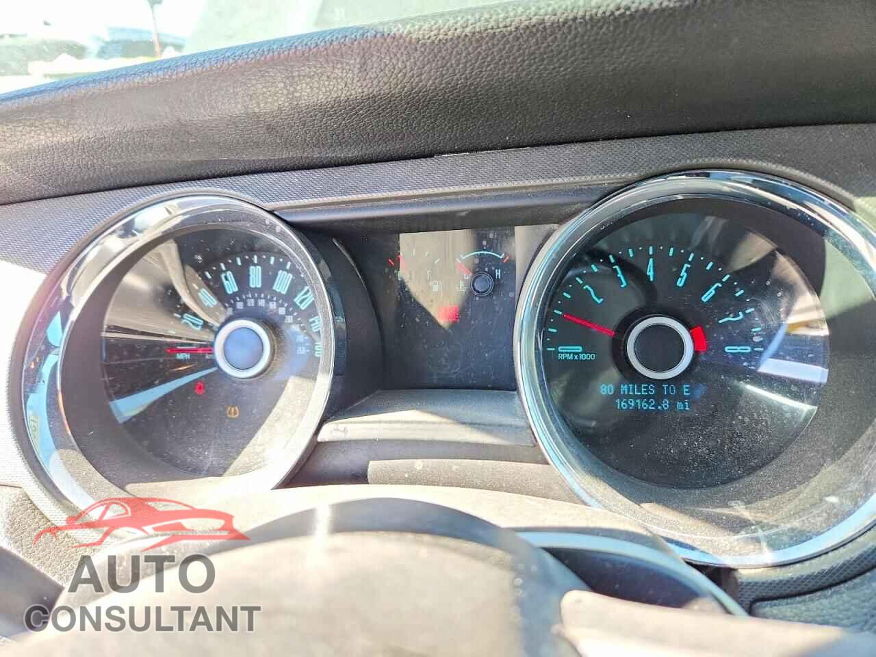 FORD MUSTANG 2014 - 1ZVBP8CF4E5266065