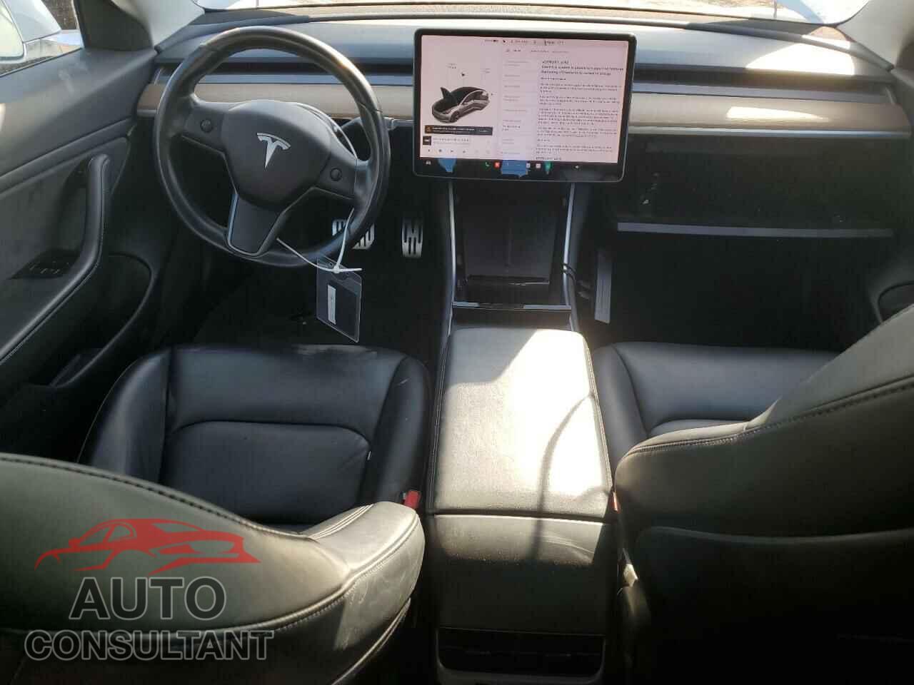 TESLA MODEL 3 2019 - 5YJ3E1EA5KF310252