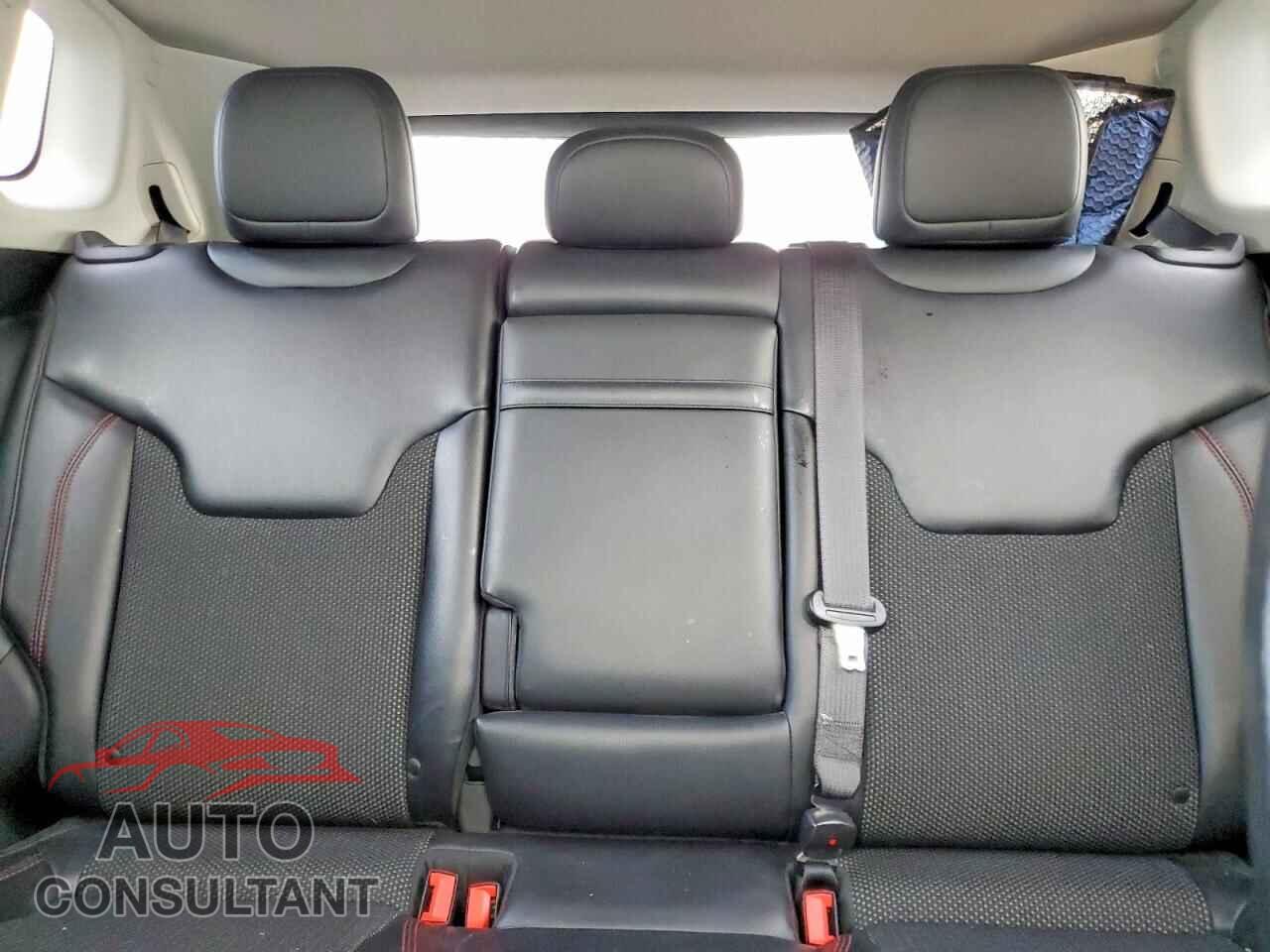 JEEP COMPASS 2017 - 3C4NJDDB7HT689555