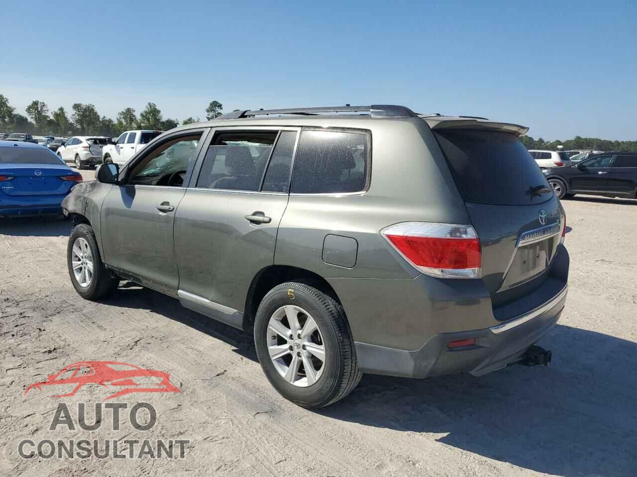 TOYOTA HIGHLANDER 2011 - 5TDBK3EH2BS068741