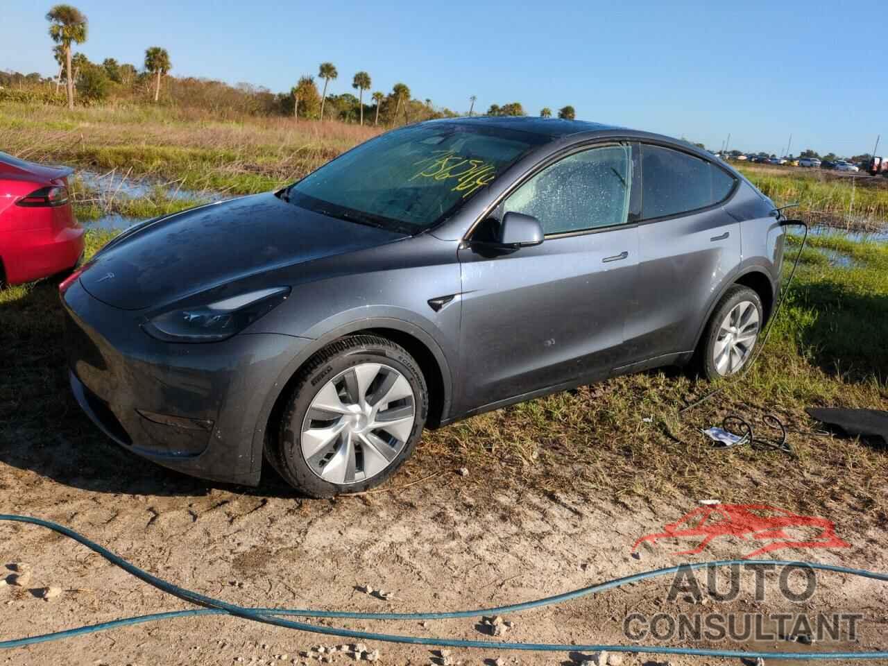 TESLA MODEL Y 2023 - 7SAYGDEE4PA192254