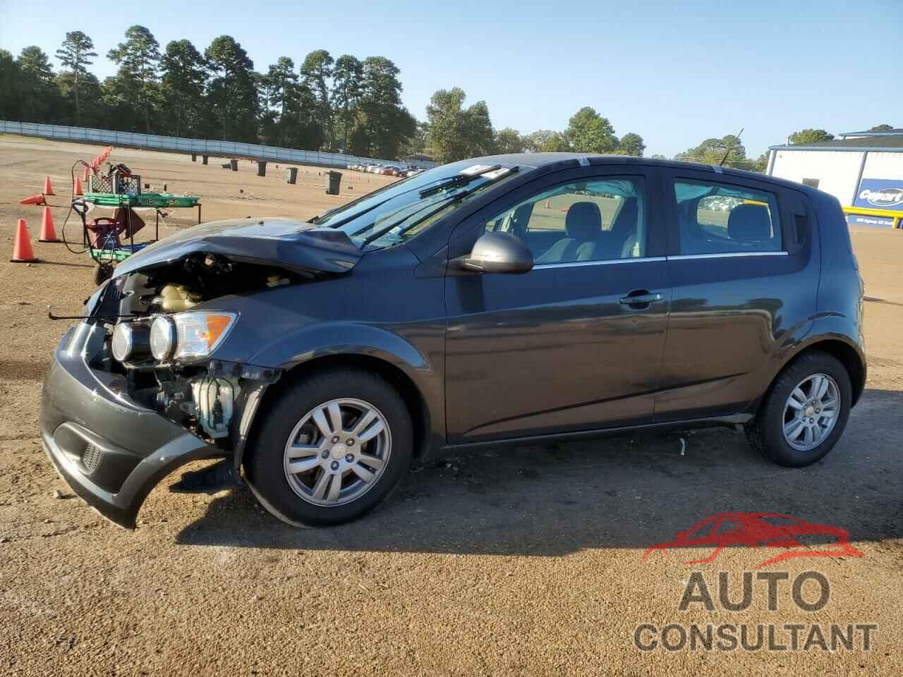 CHEVROLET SONIC 2014 - 1G1JC6SH7E4230242