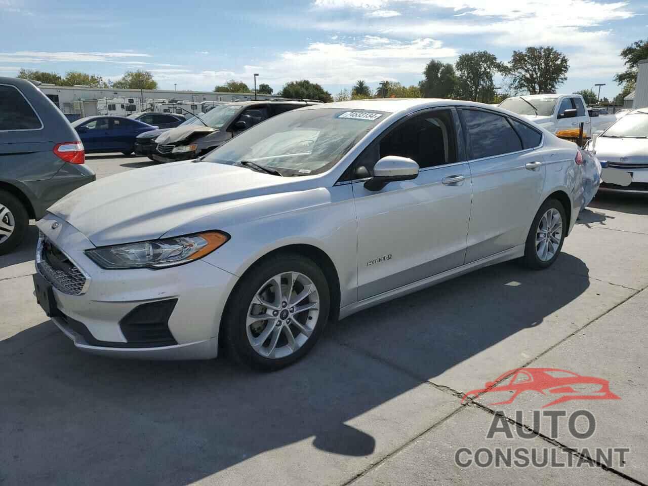 FORD FUSION 2019 - 3FA6P0LU0KR119759